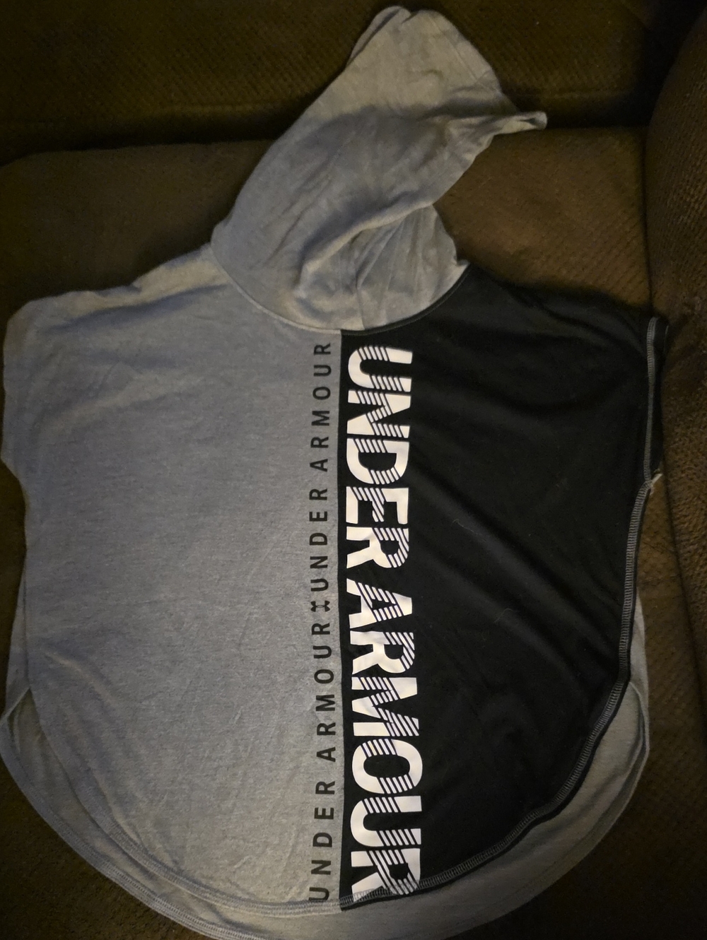 Under Armour Girls Gray and Black Hoodie T Shirt With Split Sides With Bold Logo